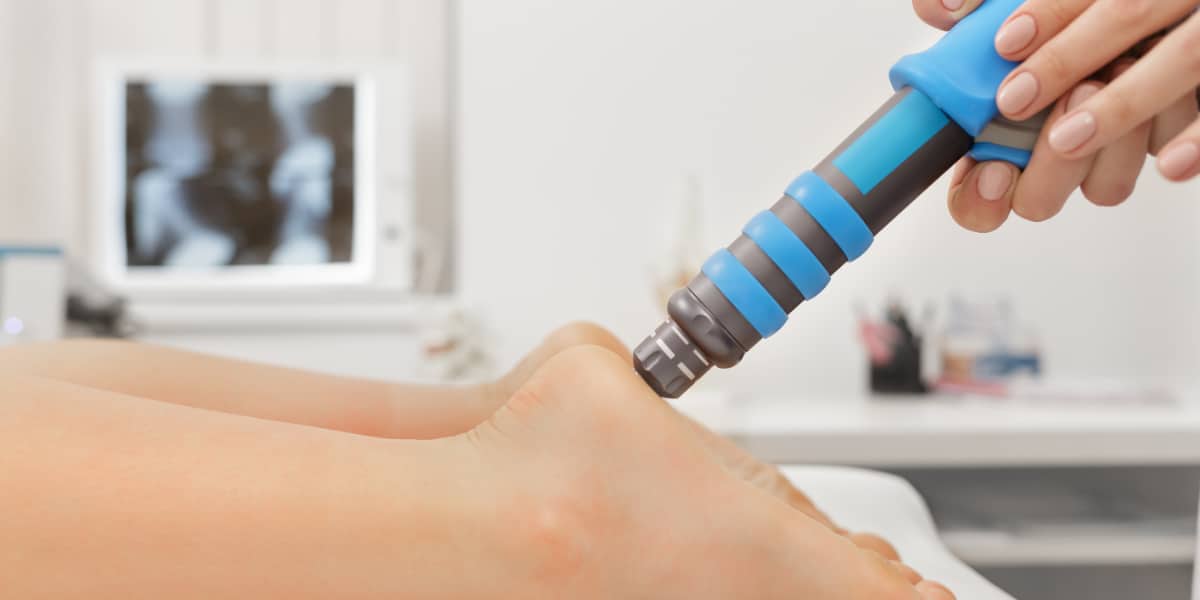 Extracorporeal Shockwave Therapy ESWT.Effective non-surgical treatment.Physical therapy for plantarfascitis with shock waves.Pain relief, normalization and regeneration,stimulation of healing process.